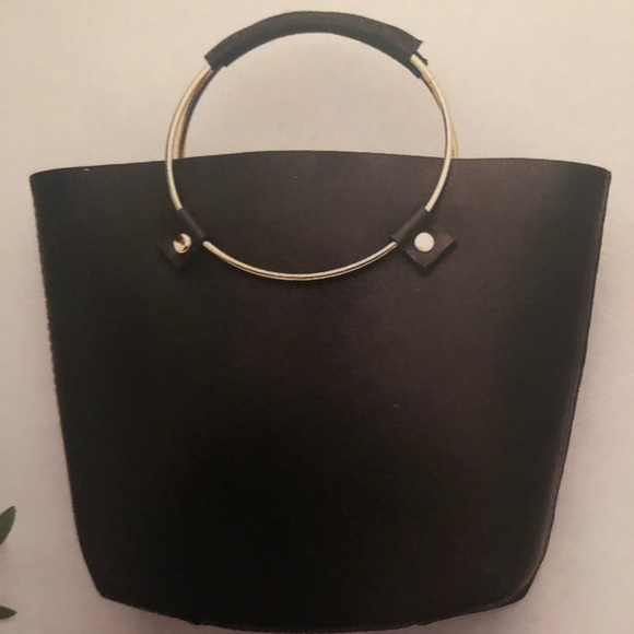 👜💄💍👠👗EVERYTHING👓💃👚👙👟👓 - Picture 4 of 6